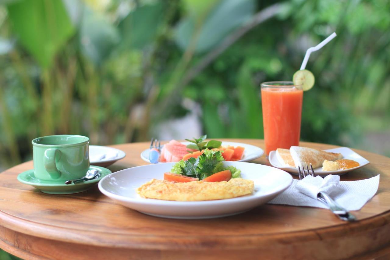 Esty House Hotel Ubud Exterior foto